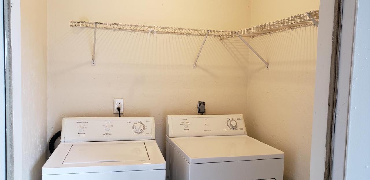 Beautiful Townhouse 2 Bedrooms 1 And A Half Bathrooms Next To Butler Plaza 1 Mile To Uf Gainesville Eksteriør billede
