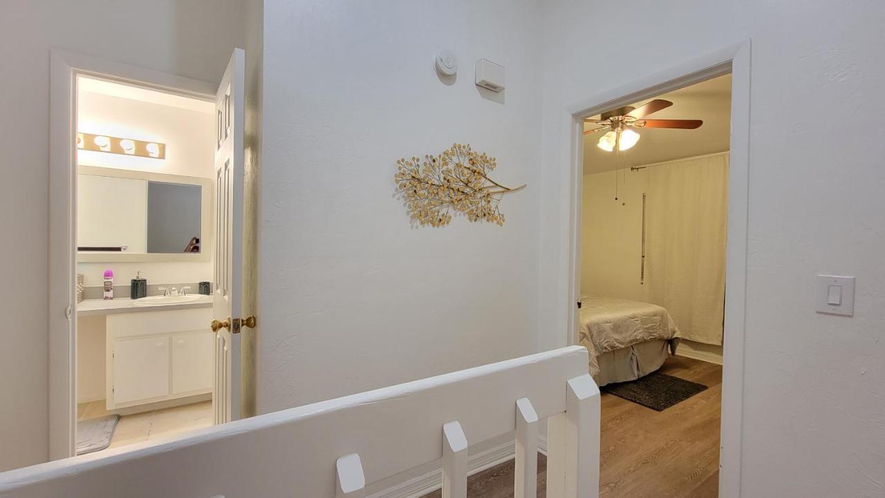 Beautiful Townhouse 2 Bedrooms 1 And A Half Bathrooms Next To Butler Plaza 1 Mile To Uf Gainesville Eksteriør billede