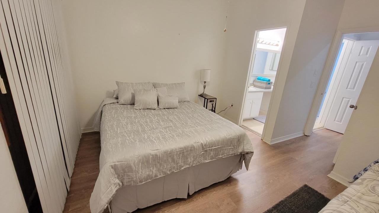Beautiful Townhouse 2 Bedrooms 1 And A Half Bathrooms Next To Butler Plaza 1 Mile To Uf Gainesville Eksteriør billede